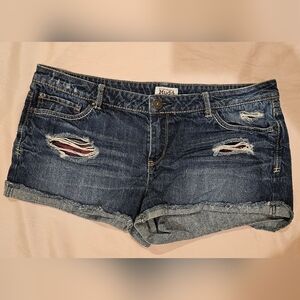 Peekaboo Pocket Junior's Mid-Rise Jean Shorts